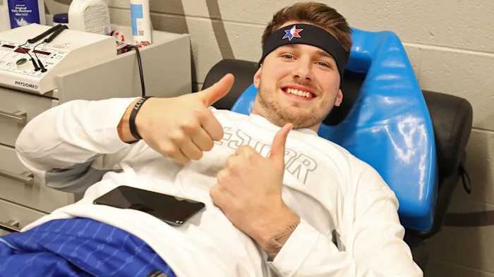 luka thumbs